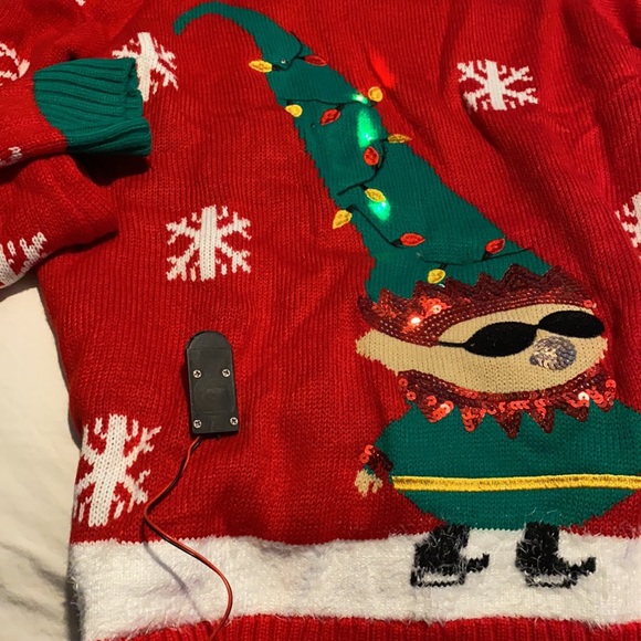 Women’s Elf Light Up (Sweater) wear only once last Christmas & still batterylife - Picture 8 of 8